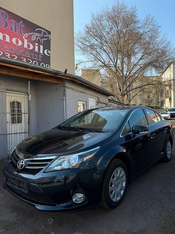 Gebraucht Toyota Avensis Sol 147 PS (108 kW) 2012 Grau Limousine
