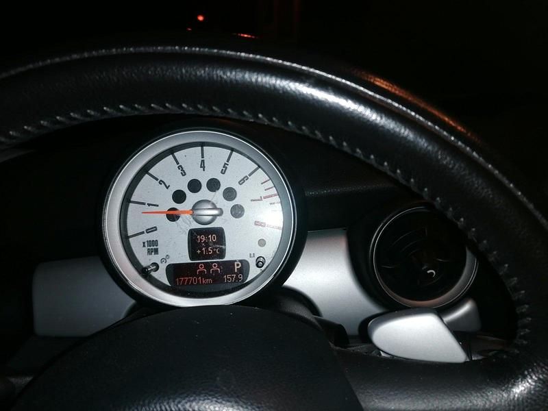 Rot Gebraucht 2008 Mini ONE Kleinwagen | 6.800 € (Teuer) - Bild 1/4