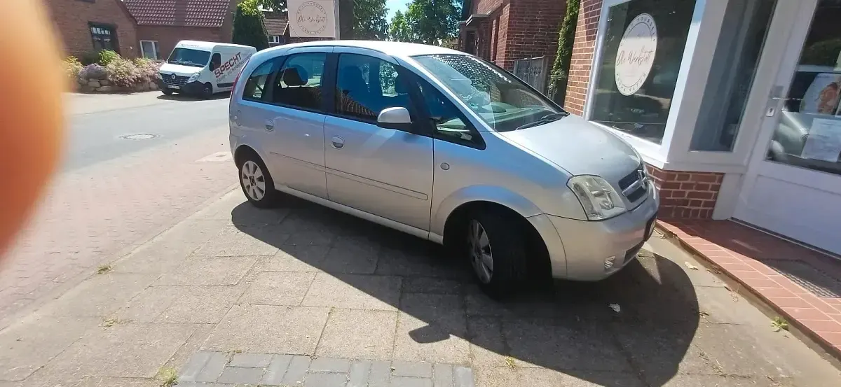Gebraucht Opel Meriva 101 PS (74 kW) 2003 Silber Van / Kleinbus