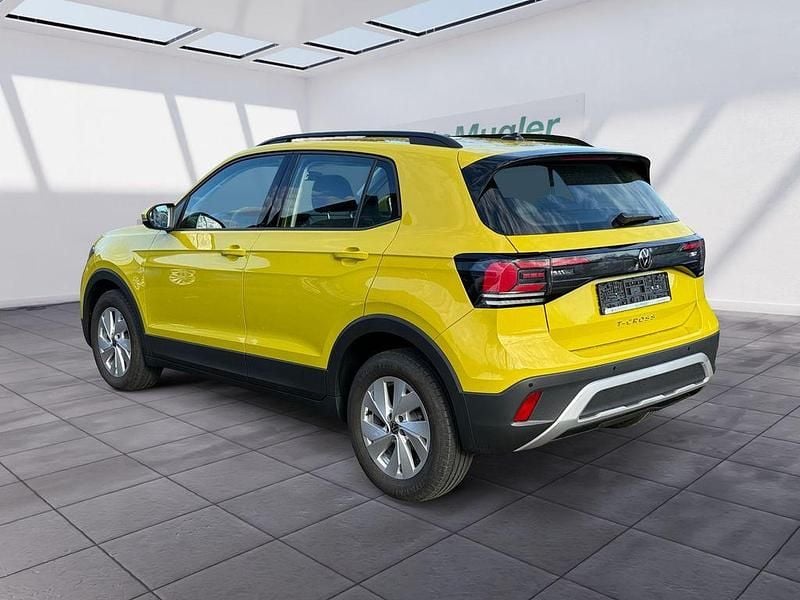 Gebraucht VW T-Cross Life 116 PS (85 kW) 2025 Gelb SUV