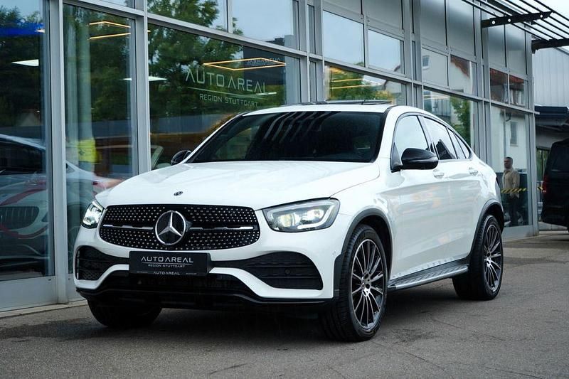 Weiß Gebraucht 2020 Mercedes GLC300 AMG Coupé | 37.890 € (Etwas zu teuer) - Bild 1/4