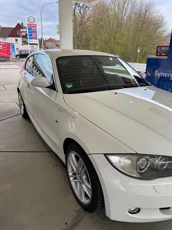 Gebraucht BMW 118 Performance 143 PS (105 kW) 2007 Weiß Kleinwagen
