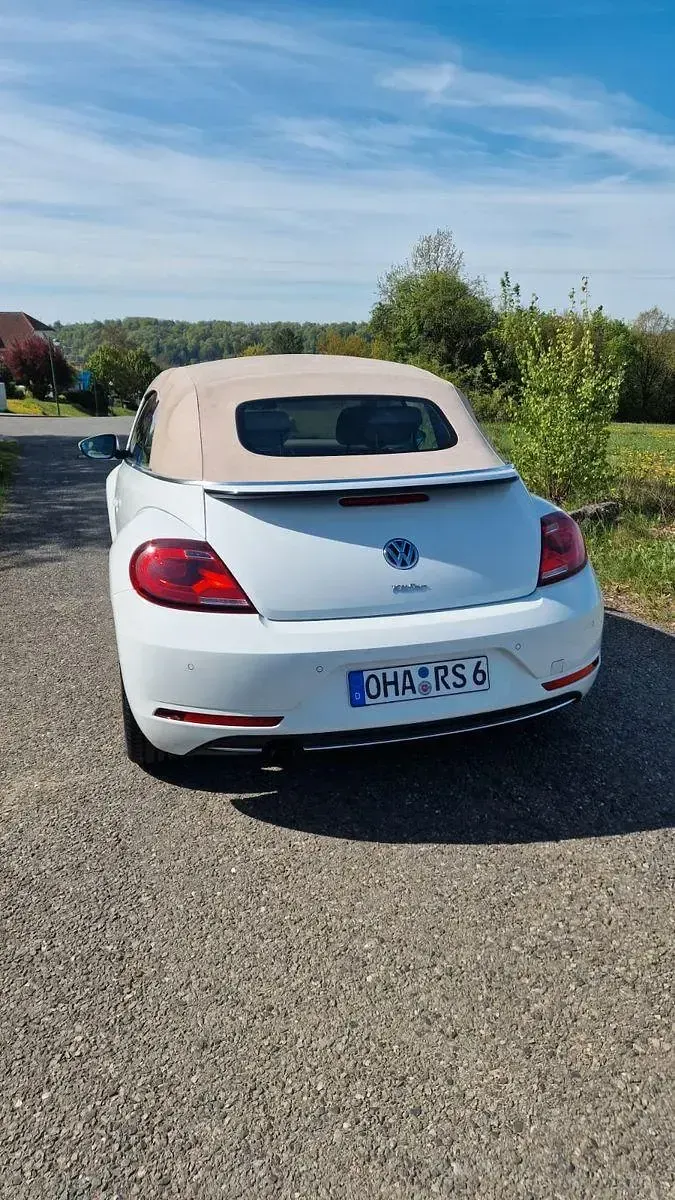 Gebraucht VW Beetle Design 105 PS (77 kW) 2016 Weiß Kleinwagen