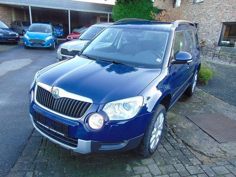 Blau Gebraucht 2011 Skoda Yeti Plus Edition SUV | 11.950 € (Etwas zu teuer) - Bild 1/4