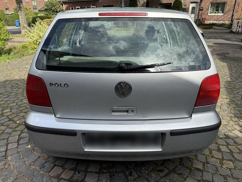 Usata VW Polo 60 CV (44 kW) 2000 Argento Berlina