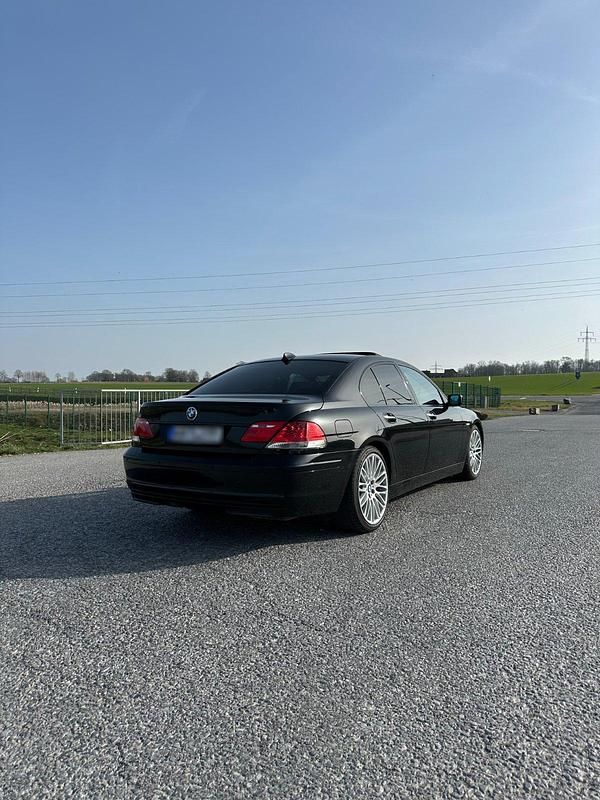 Gebraucht BMW 730 Shadowline 231 PS (169 kW) 2007 Schwarz Limousine