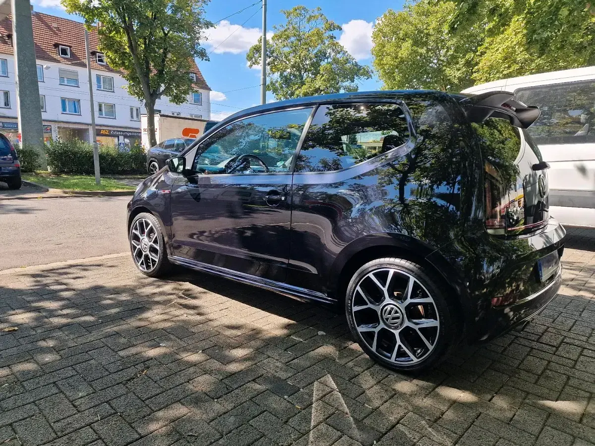 Gebraucht VW up! Edition 116 PS (85 kW) 2018 Schwarz Kleinwagen