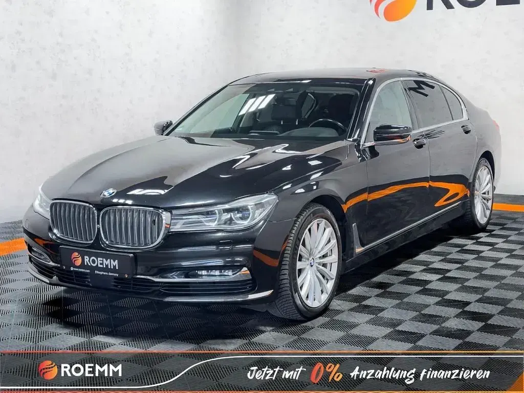 Gebraucht BMW 740L 320 PS (235 kW) 2016 Black sapphire (schwarz) Limousine