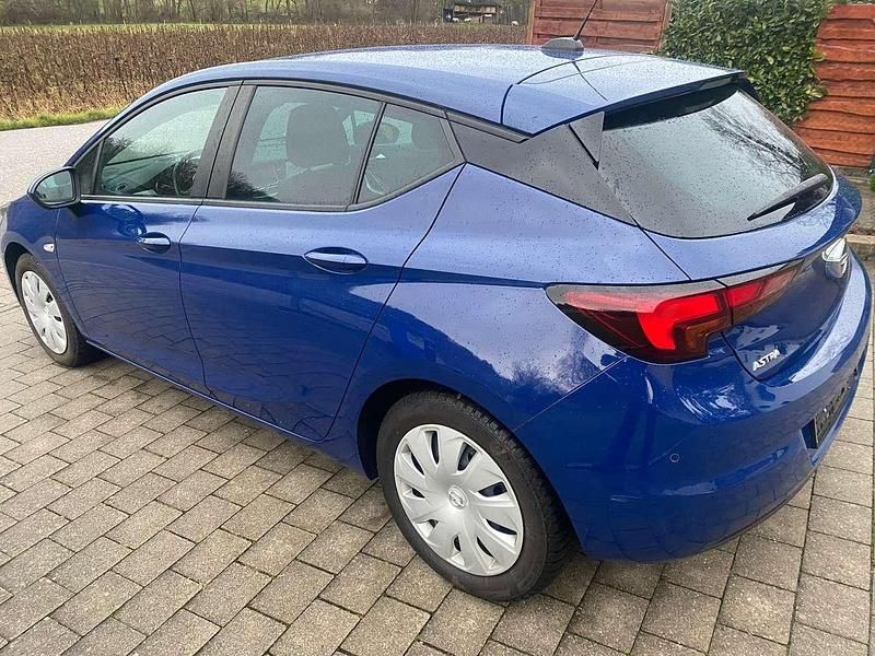 Gebraucht Opel Astra Edition 110 PS (80 kW) 2019 Blau Limousine
