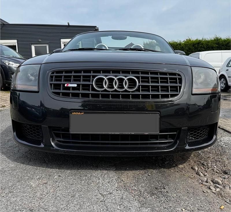 Schwarz Gebraucht 2000 Audi TT Roadster S-Line Cabrio | 4.444 € (Fairer Preis) - Bild 1/4