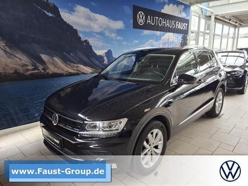 Schwarz Gebraucht 2017 VW Tiguan Highline SUV | 18.900 € (Guter Preis) - Bild 1/4