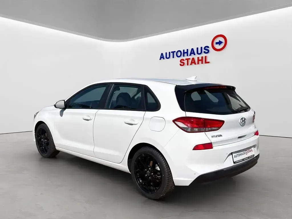 Gebraucht Hyundai i30 YES! 99 PS (72 kW) 2019 Weiß Limousine