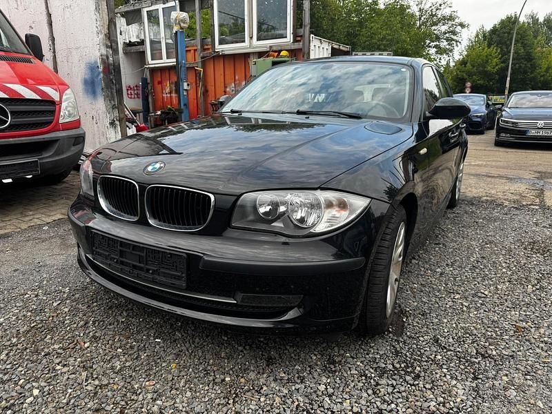 Schwarz Gebraucht 2007 BMW 116 Kleinwagen | 1.100 € (Superpreis) - Bild 1/4