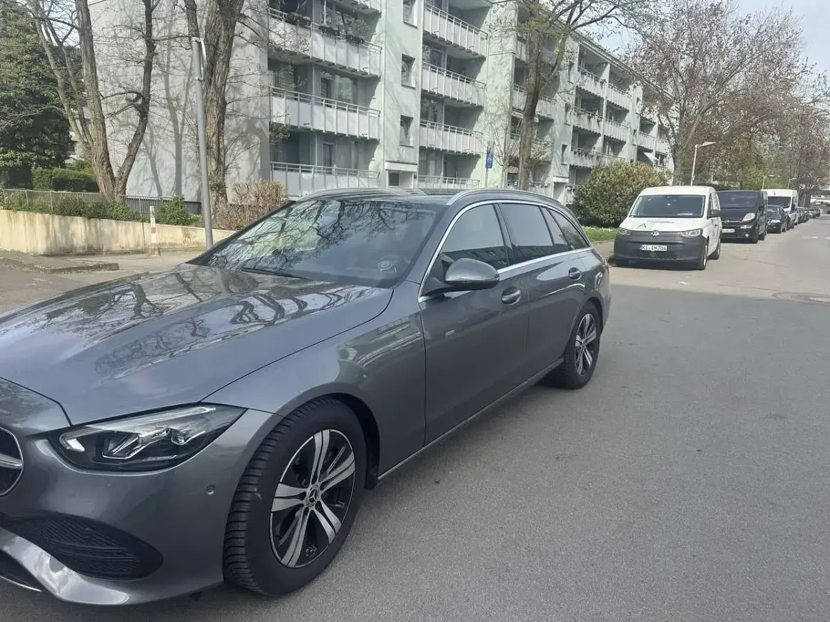 Gebraucht Mercedes C220 Avantgarde 200 PS (147 kW) 2022 Kombi