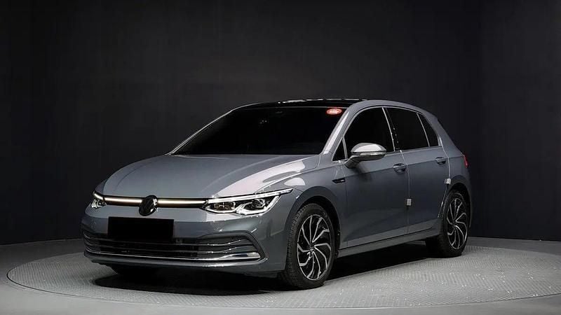 Grau Gebraucht 2024 VW Golf VIII Limousine | 22.000 € (Superpreis) - Bild 1/4