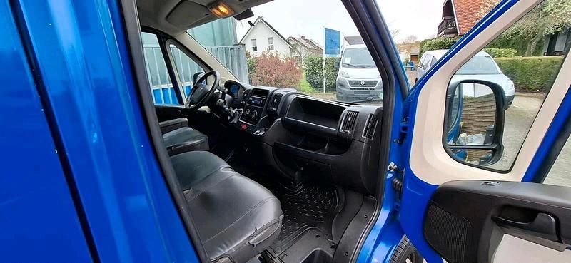 Gebraucht Peugeot Boxer 120 PS (88 kW) 2011 Blau Van
