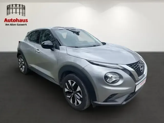 Gebraucht Nissan Juke Acenta 114 PS (83 kW) 2024 Silber SUV