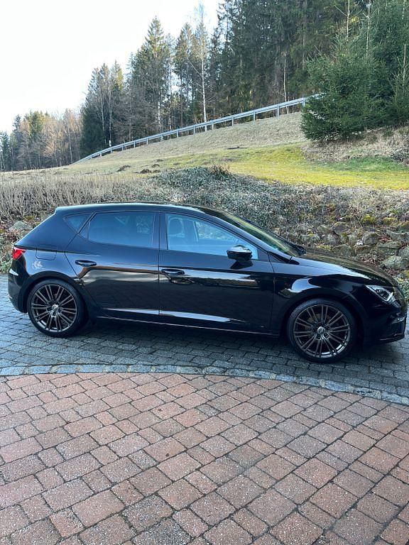 Gebraucht Seat Leon FR 150 PS (110 kW) 2019 Schwarz Limousine