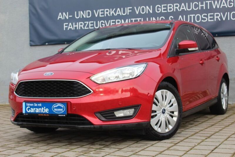 Rot Gebraucht 2015 Ford Focus Business Edition Limousine | 7.480 € (Fairer Preis) - Bild 1/4