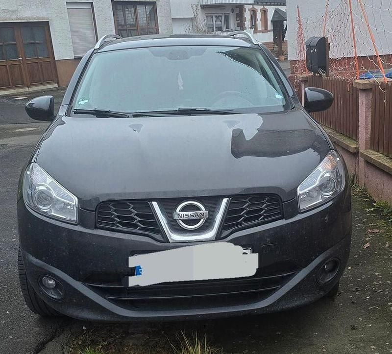Schwarz Gebraucht 2010 Nissan Qashqai +2 Acenta SUV | 6.000 € (Guter Preis) - Bild 1/4