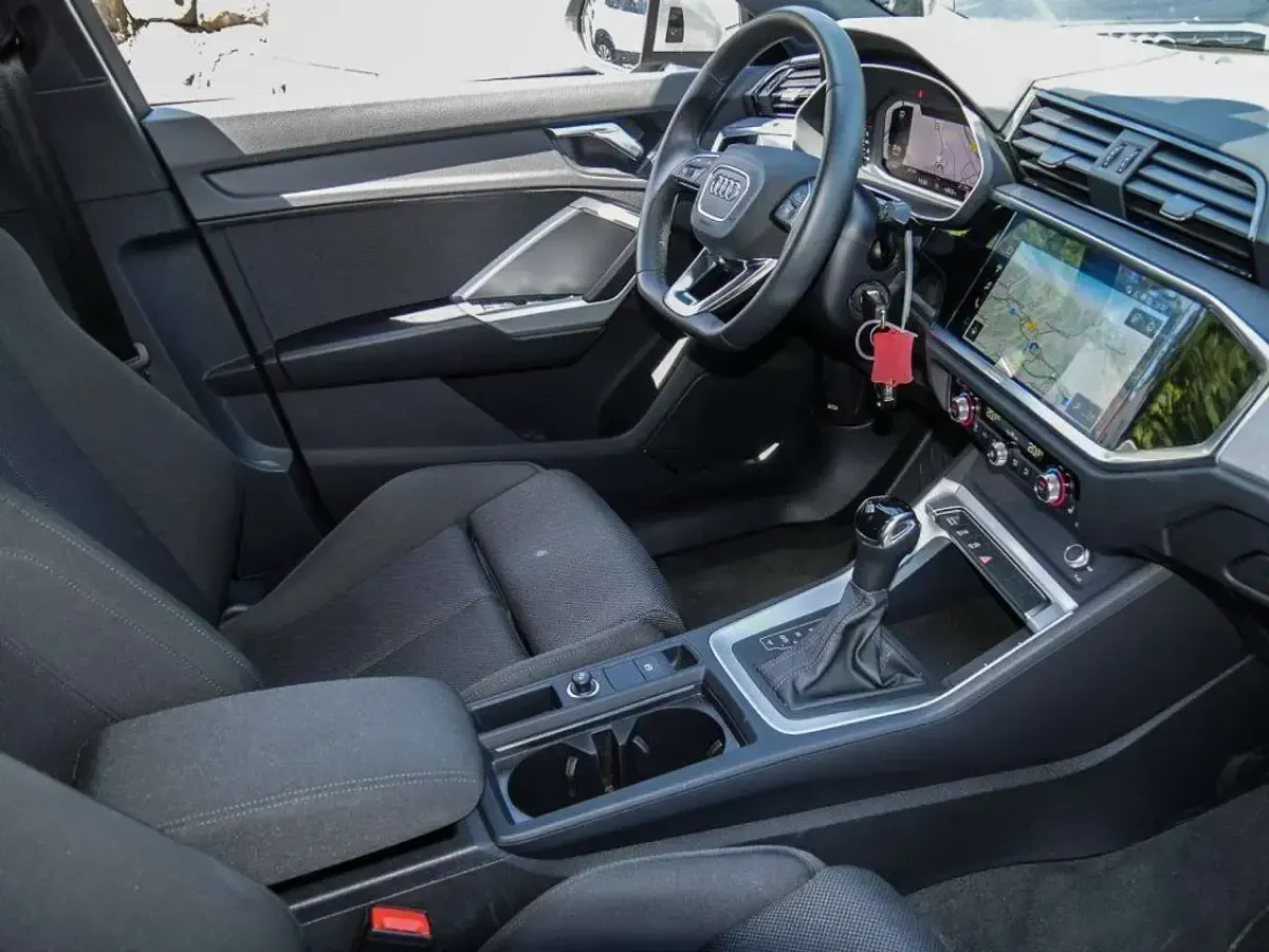 Gebraucht Audi Q3 S-Line 150 PS (110 kW) 2022 Tausilber metallic SUV