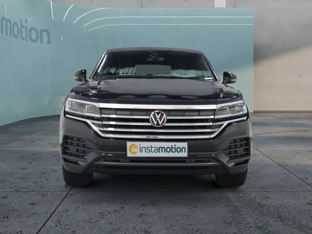 Gebraucht VW Touareg 231 PS (169 kW) 2024 Schwarz SUV