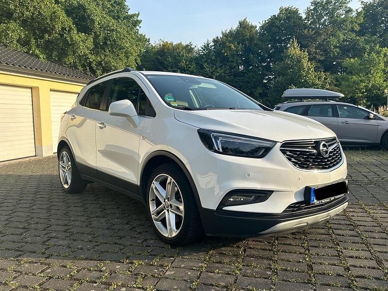 Weiß Gebraucht 2018 Opel Mokka X Innovation SUV | 13.490 € (Fairer Preis) - Bild 1/4