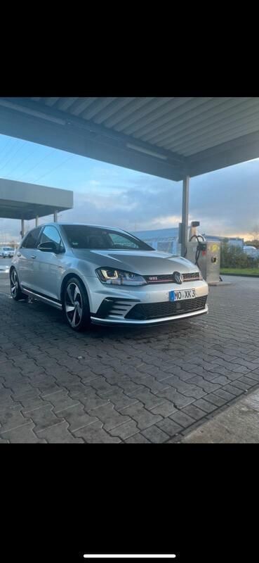 Silber Gebraucht 2016 VW Golf VII GTI Clubsport Limousine | 22.800 € - Bild 1/4