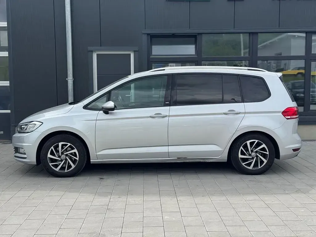 Gebraucht VW Touran Sound 150 PS (110 kW) 2017 Silber Van / Kleinbus