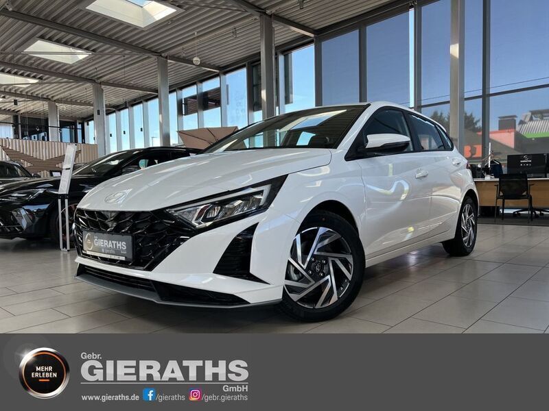 Weiß Neu 2025 Hyundai i20 Trend Limousine | 22.450 € (Fairer Preis) - Bild 1/4