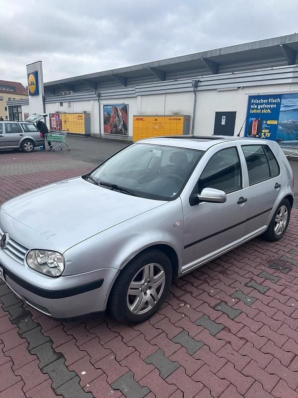 Gebraucht VW Golf IV 75 PS (55 kW) 2001 Silber Kleinwagen