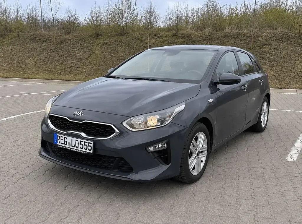 Gebraucht Kia Ceed Edition 7 101 PS (74 kW) 2019 Grau Kleinwagen