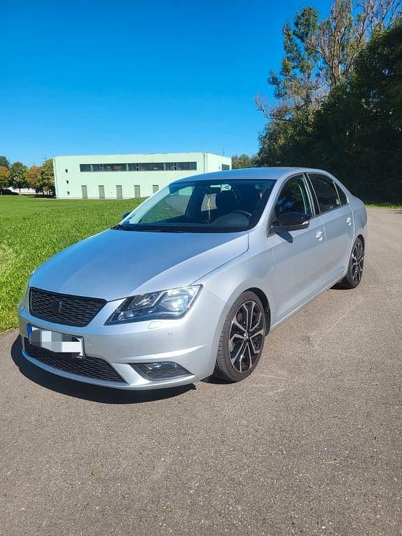 Silber Gebraucht 2016 Seat Toledo Style Limousine | 12.900 € (Fairer Preis) - Bild 1/4