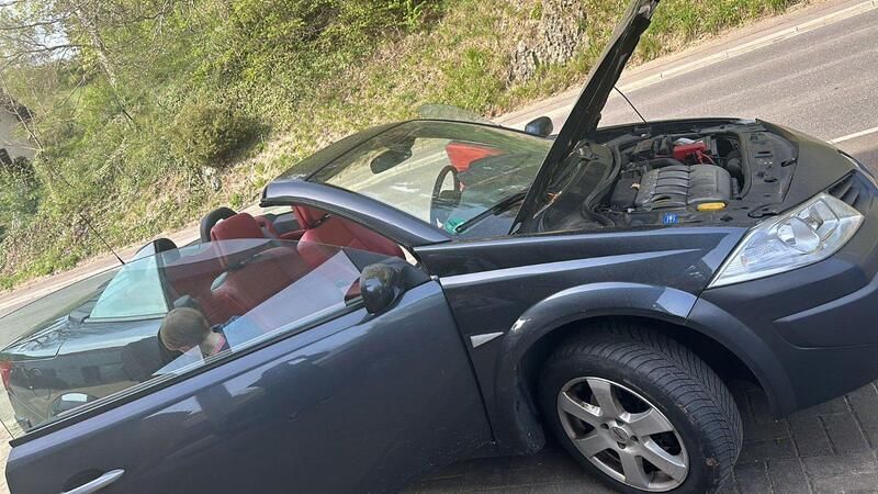 Schwarz Gebraucht 2007 Renault Mégane Cabriolet Cabrio | 2.800 € (Fairer Preis) - Bild 1/2