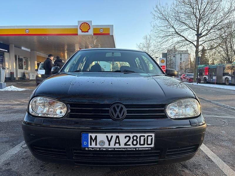 Schwarz Gebraucht 2001 VW Golf Edition Limousine | 1.700 € (Guter Preis) - Bild 1/4