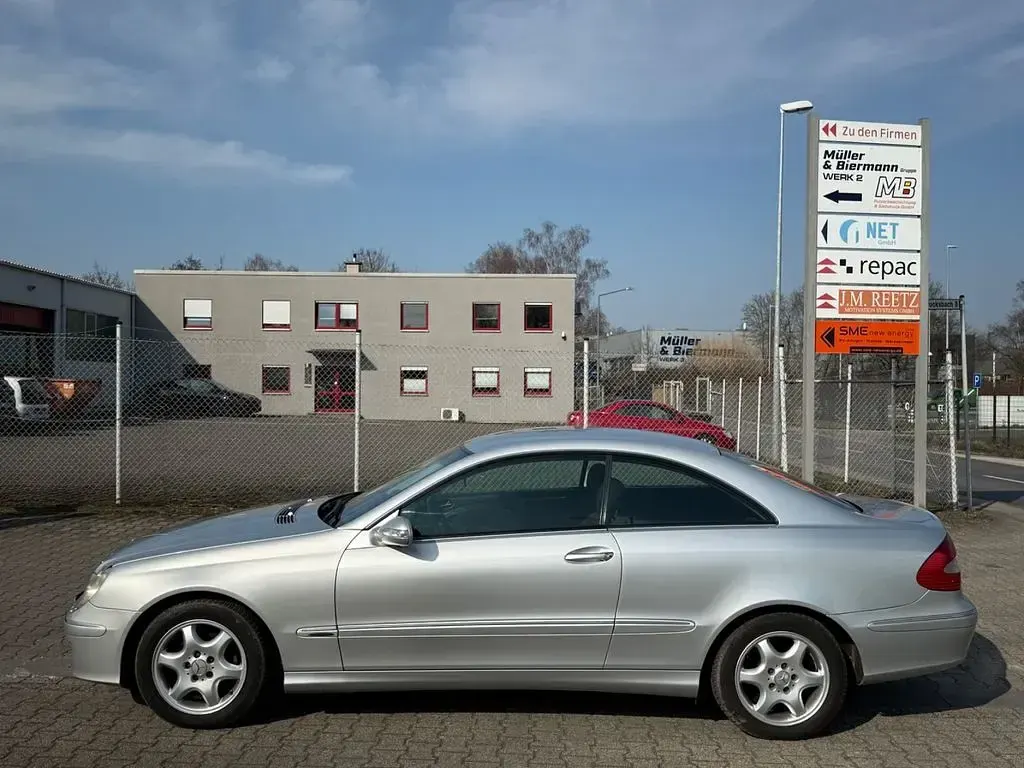 Gebraucht Mercedes CLK200 163 PS (119 kW) 2005 Silber Coupé