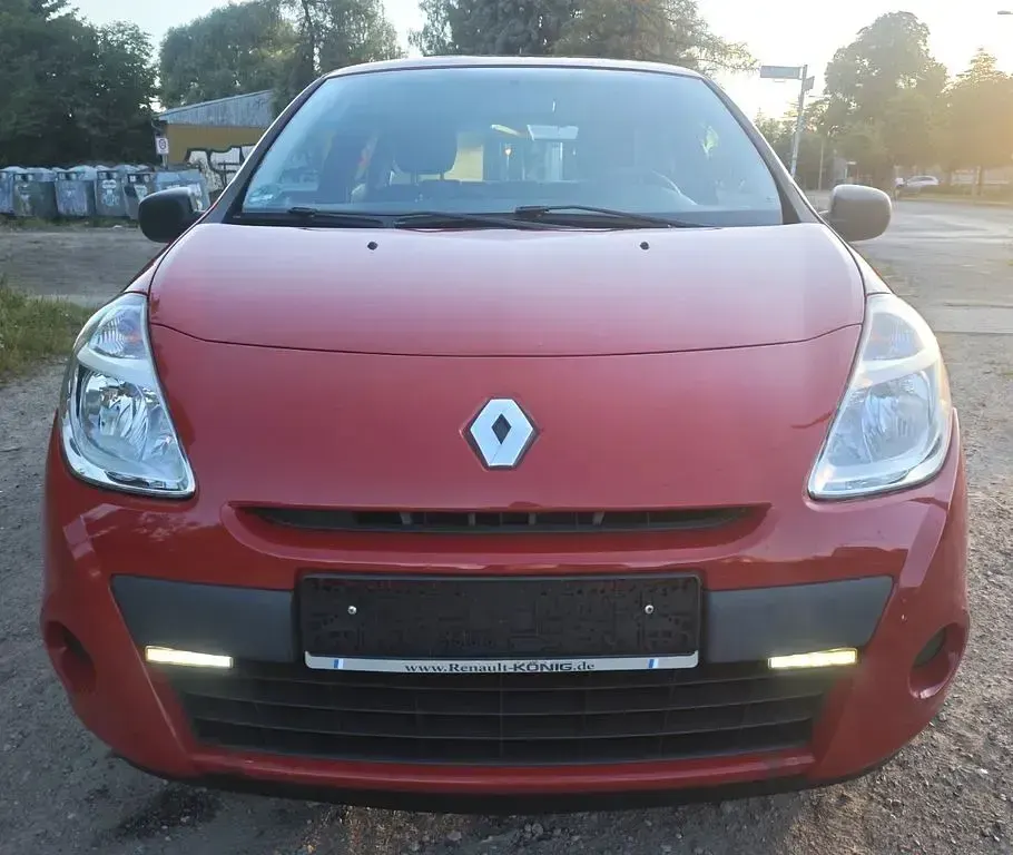 Gebraucht Renault Clio 75 PS (55 kW) 2012 Rot Kleinwagen