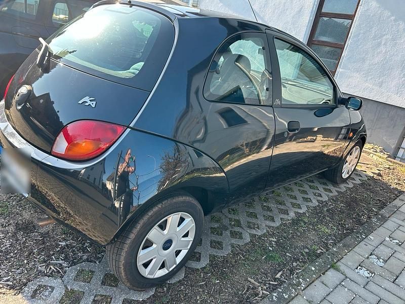 Begagnad Ford Ka 2007 Svart Halvkombi