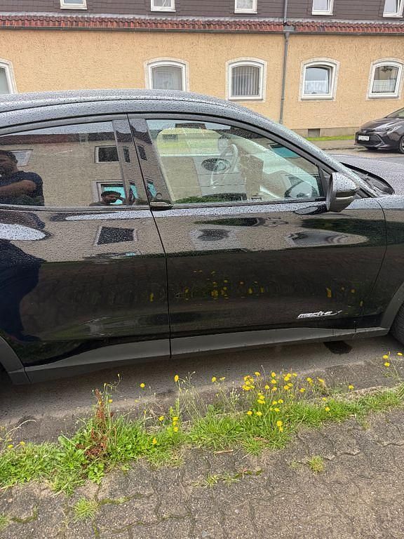 Gebraucht Ford Mustang Mach-E Extended Range 216 kW (294 PS) 2021 Schwarz SUV