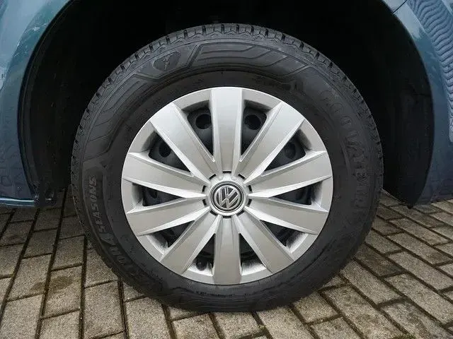 Gebraucht VW Multivan Trendline 150 PS (110 kW) 2018 Grün Van / Kleinbus
