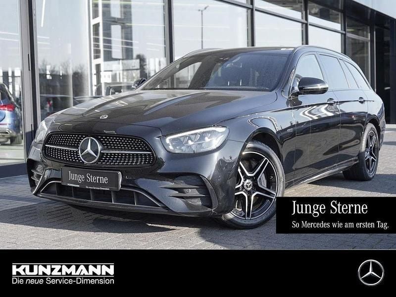 Unilack schwarz uni Gebraucht 2021 Mercedes E300 AMG Kombi | 28.380 € (Guter Preis) - Bild 1/4