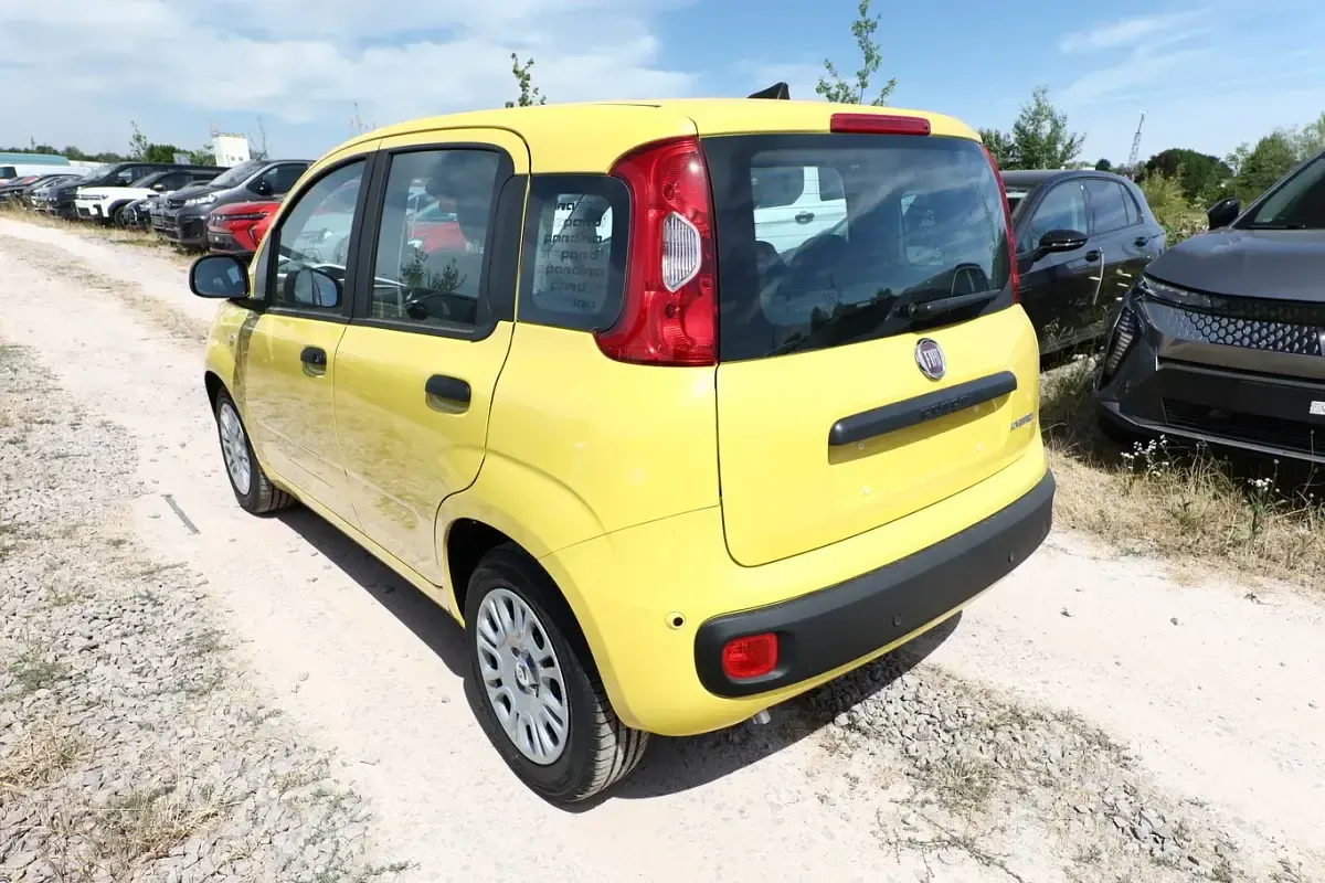 Neu Fiat Panda Icon 65 PS (47 kW) 2026 Gelb Kleinwagen