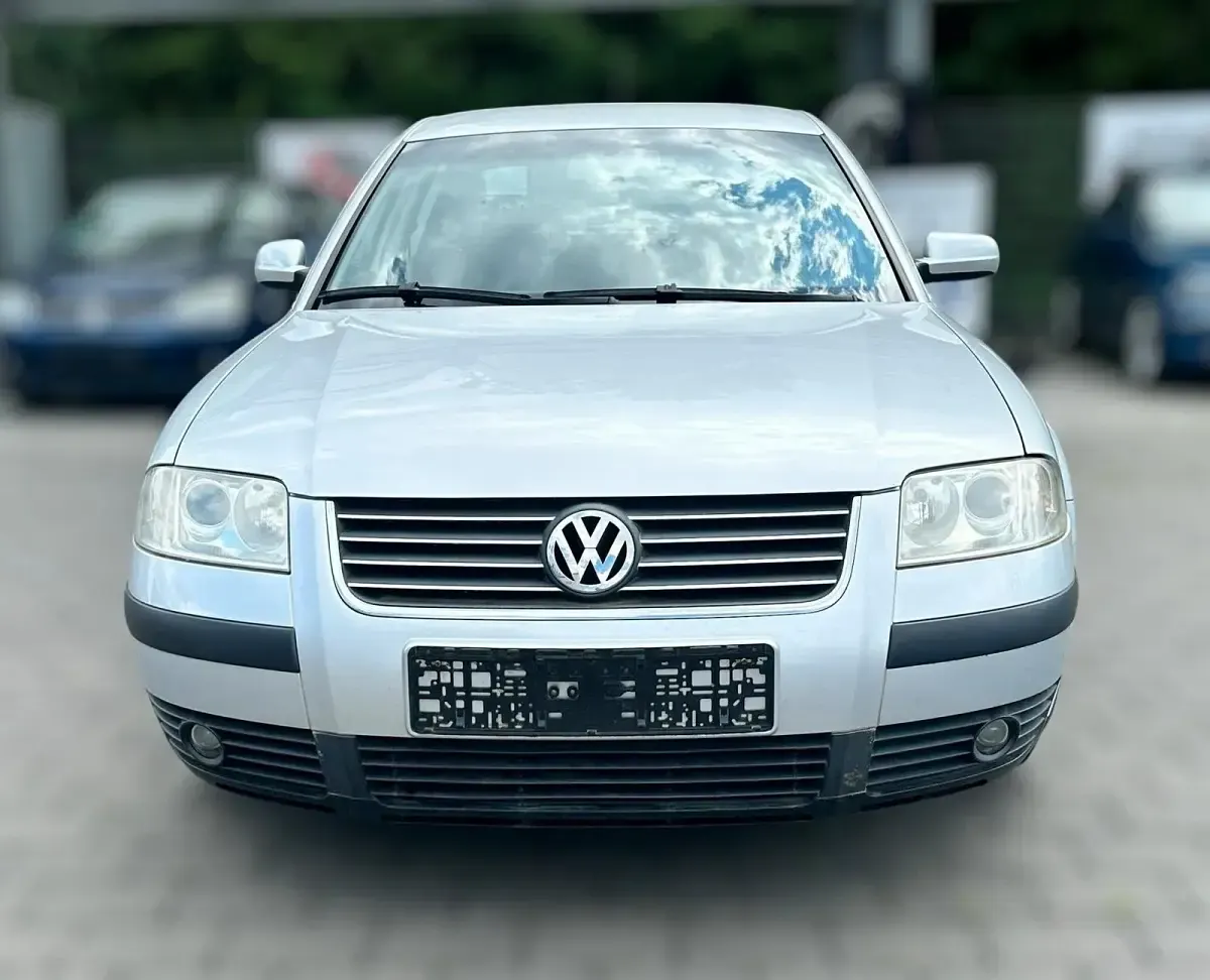 Gebraucht VW Passat 140 PS (102 kW) 2002 Schwarz Kombi