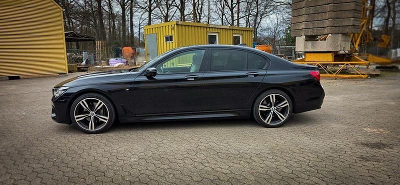 Gebraucht BMW 730 M Sport 265 PS (194 kW) 2018 Schwarz Limousine