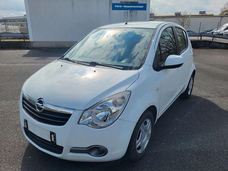 Gebraucht Opel Agila Edition 65 PS (47 kW) 2011 Weiß Kleinwagen
