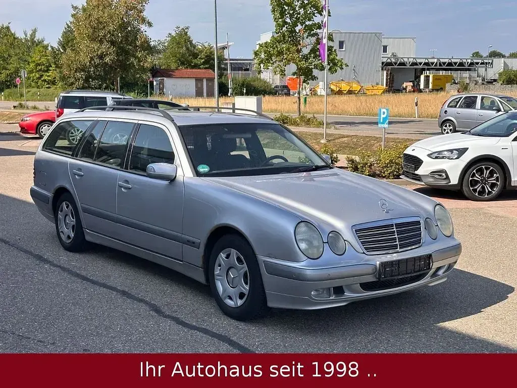 Gebraucht Mercedes E200 Classic 163 PS (119 kW) 2003 Grau Limousine