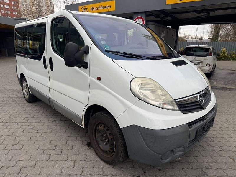 Gebraucht Opel Vivaro 114 PS (83 kW) 2013 Weiß Van / Kleinbus