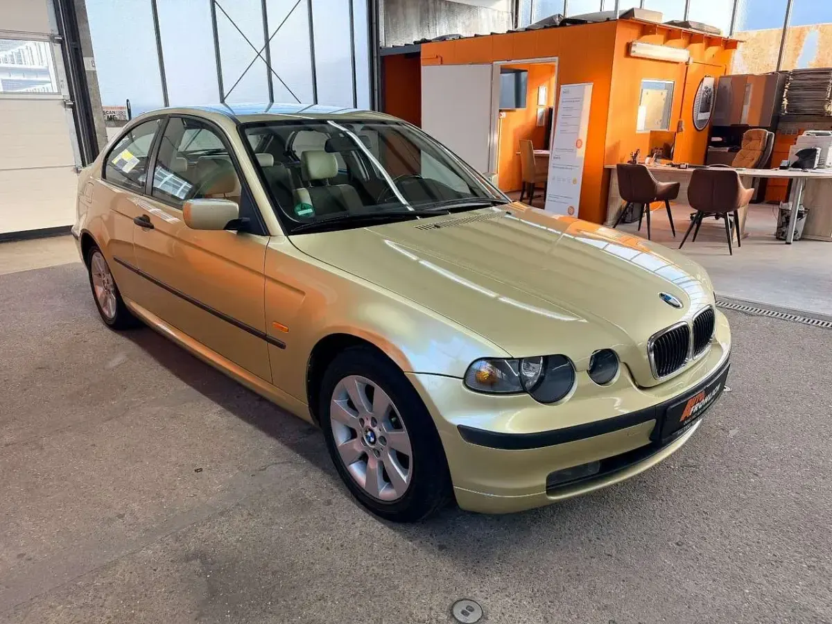 Gebraucht BMW 316 Lifestyle 116 PS (85 kW) 2004 Gelb Limousine