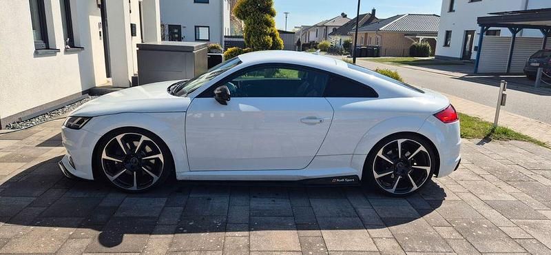 Gebraucht Audi TTS Sport 426 PS (313 kW) 2017 Weiß Coupé