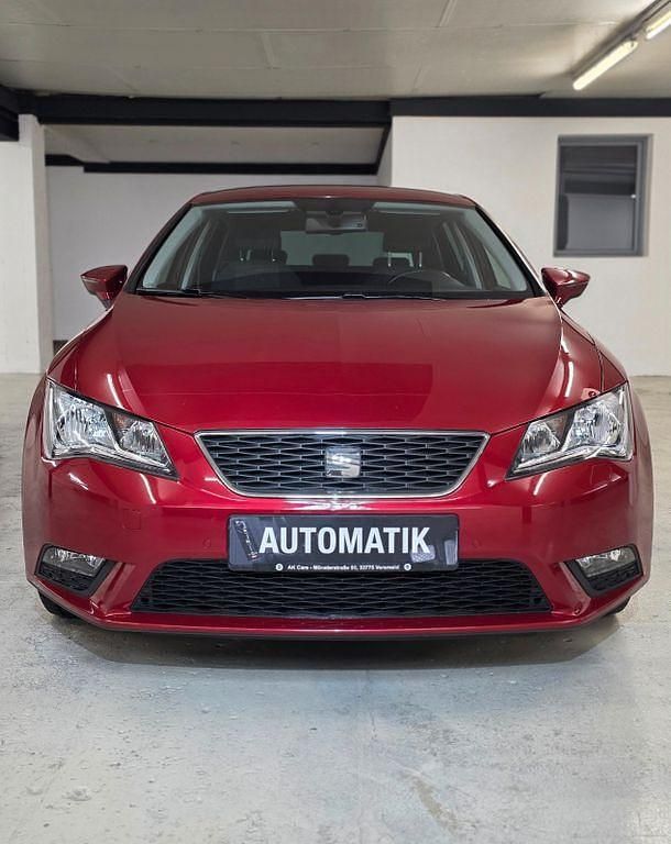 Gebraucht Seat Leon Style 105 PS (77 kW) 2013 Rot Limousine